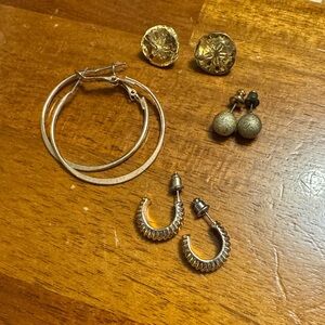 Bundle of 5 Pairs of‎ Earrings